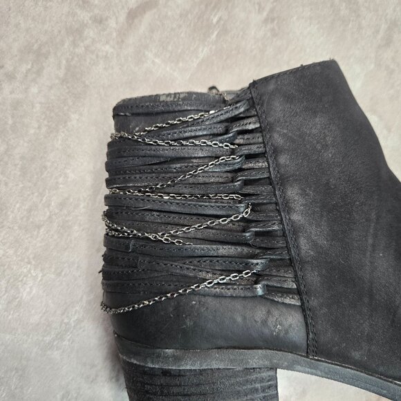 Steve Madden Ankle Boots Size 8 Black Leather Grunge Goth Edgy Chain Booties - Picture 11 of 14